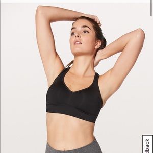 Lululemon sports bra